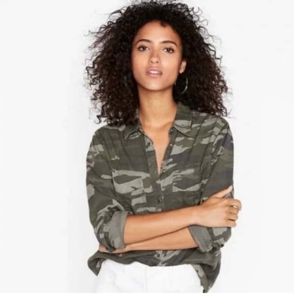 Express Camo Button Down Size Medium - Picture 1 of 7